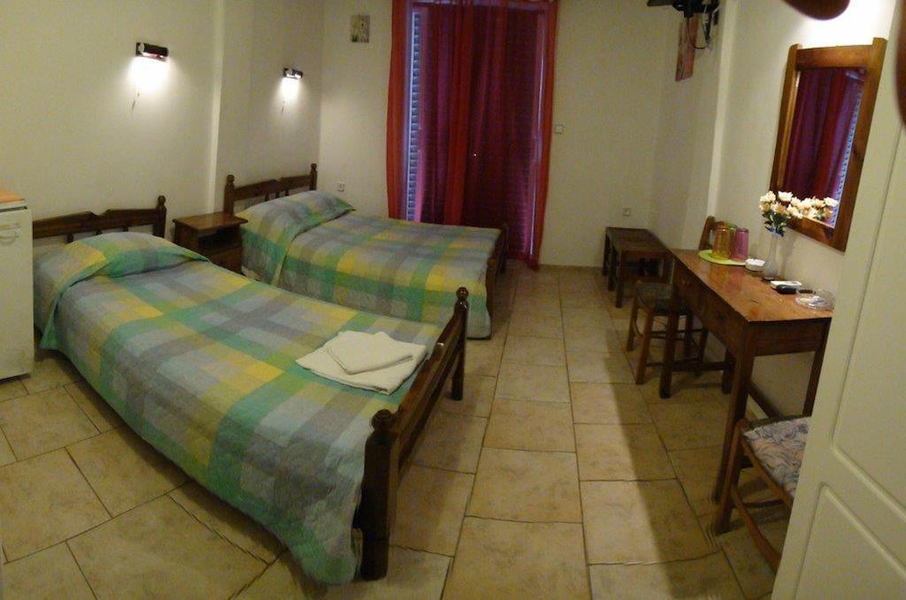 Eros Hotel 2*